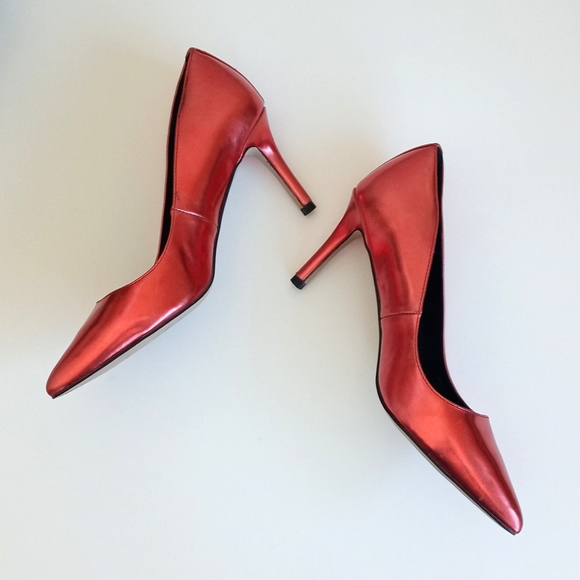 Gorgeous BCBGeneration Metallic Chrome Red 3" Heels 7.5 - Picture 9 of 12